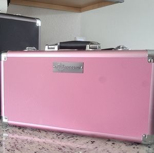 Expedition travel briefcase